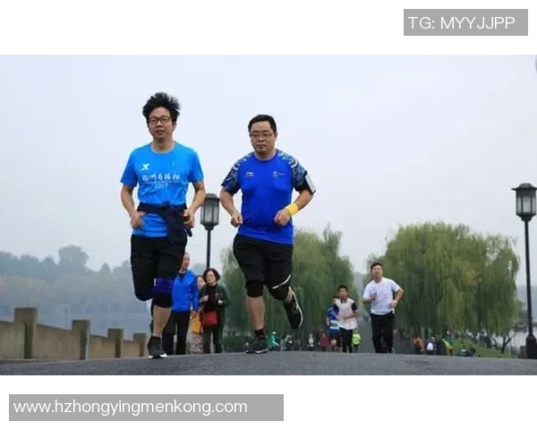 杭州城市马拉松评析滑板队员个人能力与表现的全面观察与思考 杭州城市马拉松评析滑板队员个人能力与表现的全面观察与思考