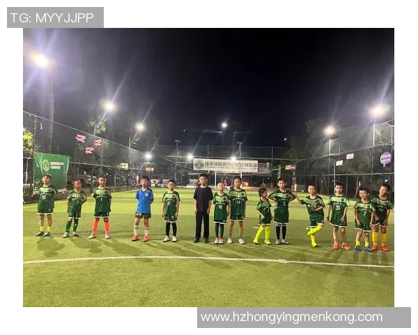 西安足球队耐力训练的挑战与突破探讨 西安足球队耐力训练的挑战与突破探讨